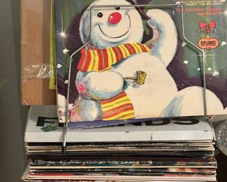 Hundreds of vintage albums/LPs