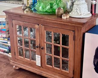 Attic Heirloom by Broyhill Furniture