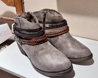 Shoes new with tags!