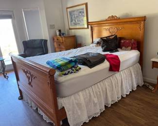 Queen bed