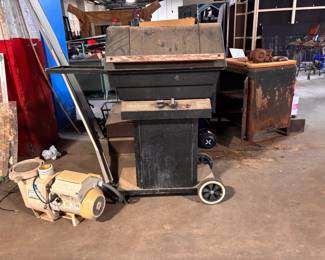 Broilmaster cast aluminum shell propane grill, Pentair Smart adjustable flow pool pump 