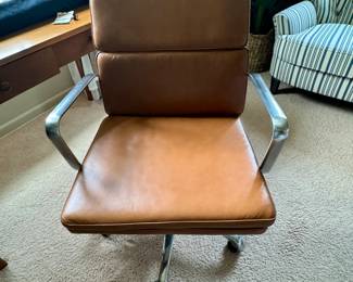 Mid Century Modern Swivel Office Chair