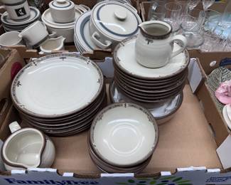 Noritake Stoneware (Chaparral)