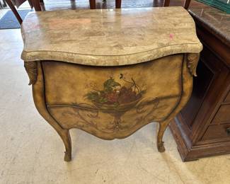 BomBay Dresser