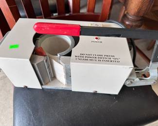 Cup Press/ Labeler