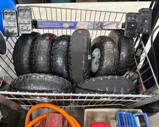 Dollie Tires