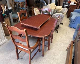 Dinning Table 4 Chairs