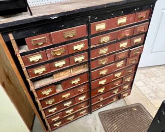 Multi drawer bolt - nut cabinet
