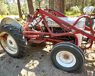 1950s Ford tractor w/ PTO