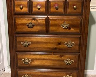 Bassett chest of drawers