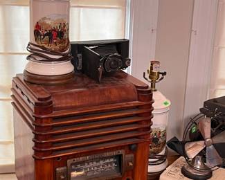 VINTAGE RADIO - NO GUTS