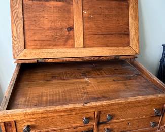 SPOOL CABINET DESK