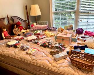 Lots of American Girl Clothes, Accessories and Fun Things!!