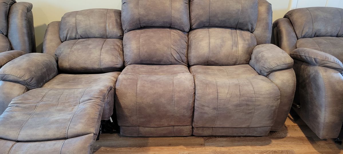 Homestretch Denali 88" manual reclining sofa in grey. Each end reclines.