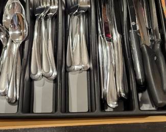 Misc. silverware.