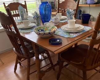 dining table w/4 pressed back chairs