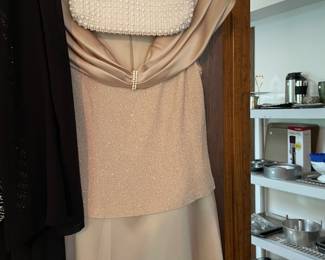 mother of the bride w/purse