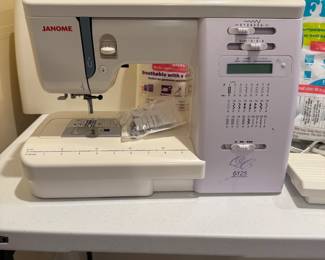 Janome 6125 Sewing Machine