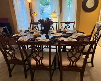 Dining Table with 8 Chairs and 2 Leaves