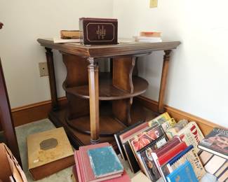 Small Vintage table with lazy susan