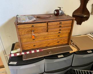 small jewelry or collector case, good condition