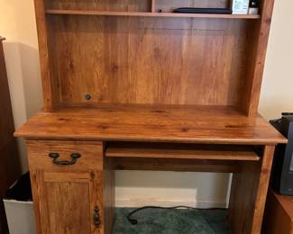 Nice computer desk