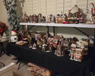 DEPARTMENT 56 VILLAGES