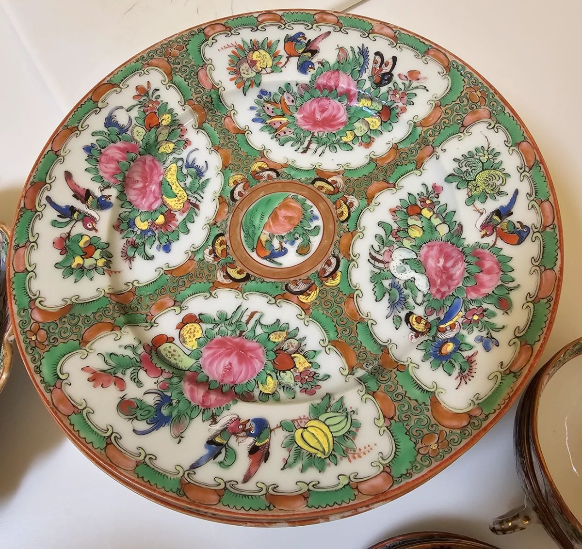 Famille Rose Medallion Antique China