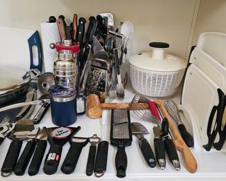 Kitchen items 
