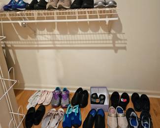 Ladies size 6.5 and 7 Shoes