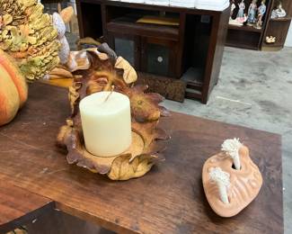 Innovation Anthropomorphic Leaf Face Candle Holder
