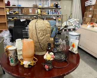 Assorted Candled & Table/Desk Lamps