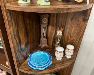 Souvenir Michigan Ash Tray - Avon Mrs Albee Grandfather Clocks - 22 Kt Gold Trim Salt & Pepper Shakers