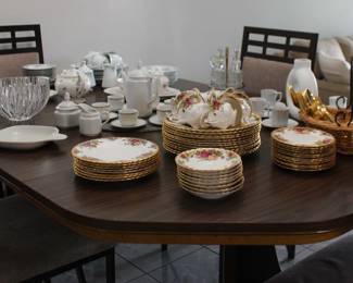 Royal Albert Country Rose China, Crystal Bowl Tea Sets