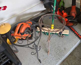 Bird Feeder, Plant Stands, Leaf Blower