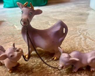 Vintage Purple Cow w/2 calves