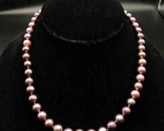 Stunning, High Quality Edison Pearl Single Strand 18" Necklace w/ 14k White Gold Clasp