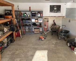 In the garage you can find a good deal of organization.
