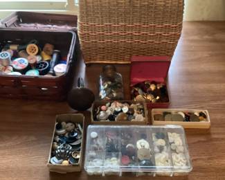 Sewing basket buttons notions