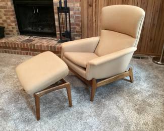 Dux chair and ottoman