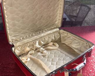 Lot 19 - American Tourister Tiara Red Leather Hard Suitcase