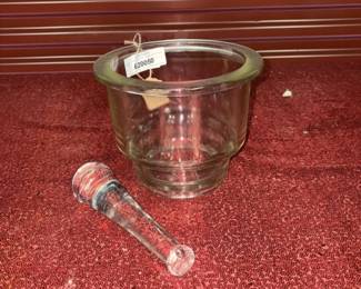 Lot 120 - Glass Mortar & Pedestal Set