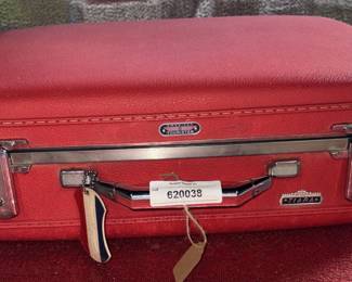 Lot 19 - American Tourister Tiara Red Leather Hard Suitcase
