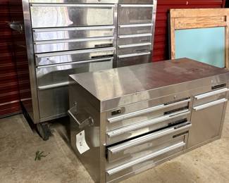 Lot 148- Hammerhead Toolbox
