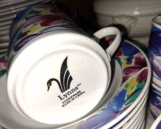 Lynn's stoneware set