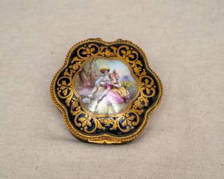 A beautifully crafted antique 19th century French Sèvres gilt and royal blue scenic porcelain dresser box with hand-painted romantic scene (signed by the painter) circa 1880. Purchased in 1966 from Bryant & Scott in Colorado Springs, CO.