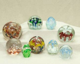 A variety of lovely 20th century art glass paperweights