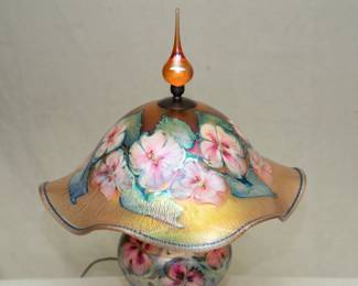 Another view of the phenomenal hand made art glass lamp by American art glass master Charles Lotton (1935-2021), Illinois. This lamp shows Lotton's "Multi Flora" design, iridescent gold ground with a beautiful flower blossoms and leaves, and with original finial.