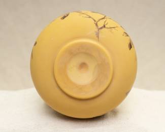 View showing the base of the Jugendstil/Aesthetic Movement subtly colored Burmese glass pitcher