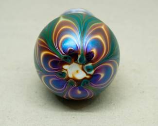 Another view of the Charles Lotton art glass vase, pulled feather design, signed and dated 1998
